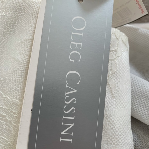 Oleg Cassini Wedding Dress- brand new with tags - Picture 2 of 8